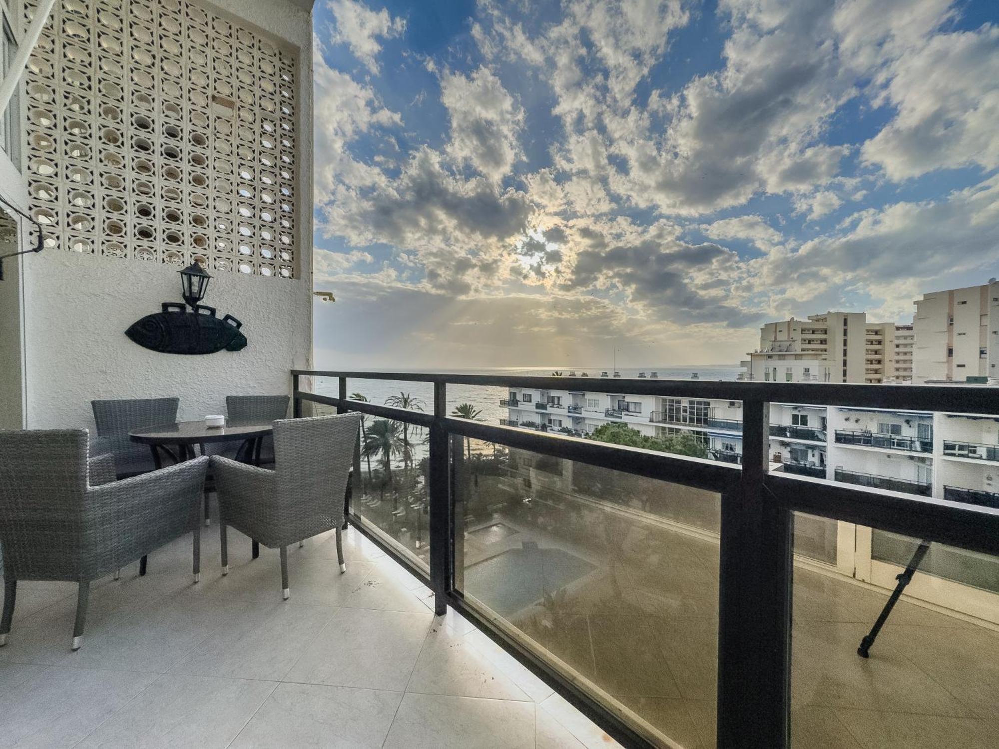 Skol 408A 2 Bedrooms Duplex With Sea Views Marbella Dış mekan fotoğraf